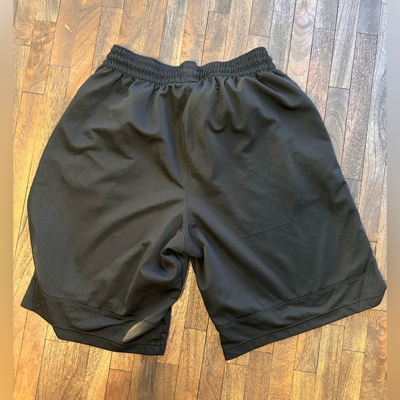 Nike Basketball Shorts - Men’s size L - Picture 2 of 3